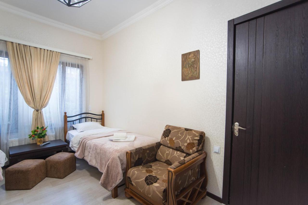 Hotel Terrace House Near Opera Tbilisi Esterno foto