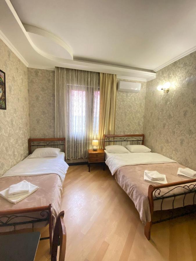 Hotel Terrace House Near Opera Tbilisi Esterno foto