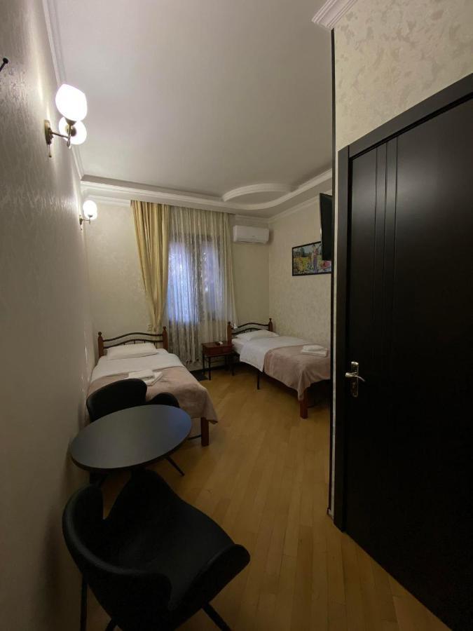 Hotel Terrace House Near Opera Tbilisi Esterno foto